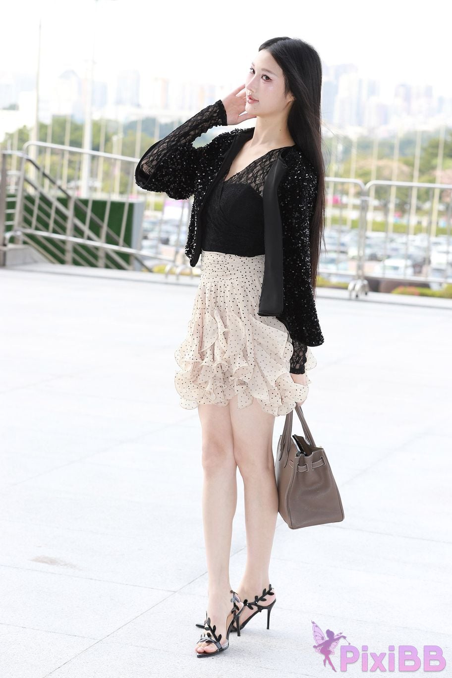 Featured Street Photography Works No.5381 Beautiful legs internet celebrity girl Xia Xi PixiBB.COM 007