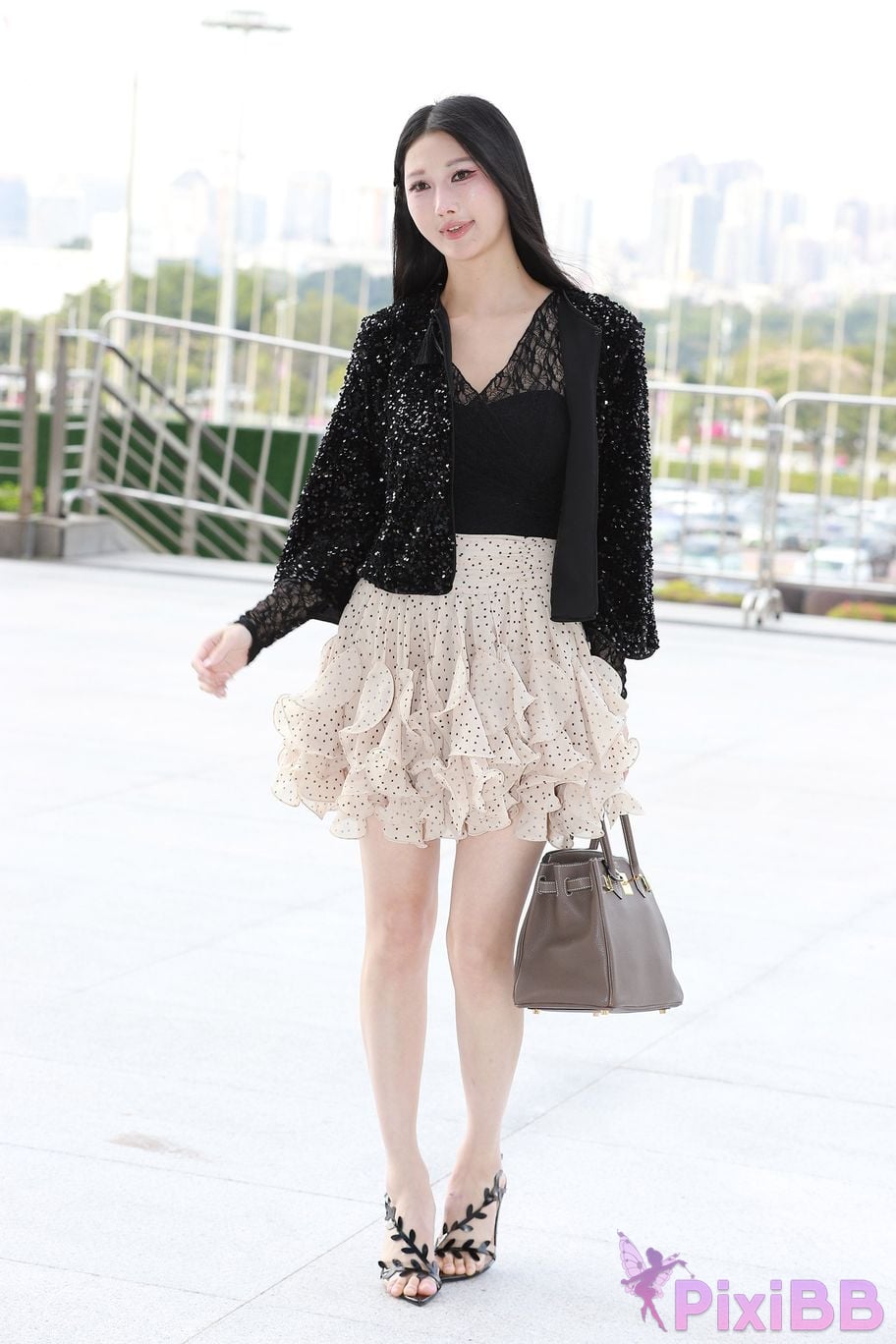 Featured Street Photography Works No.5381 Beautiful legs internet celebrity girl Xia Xi PixiBB.COM 013