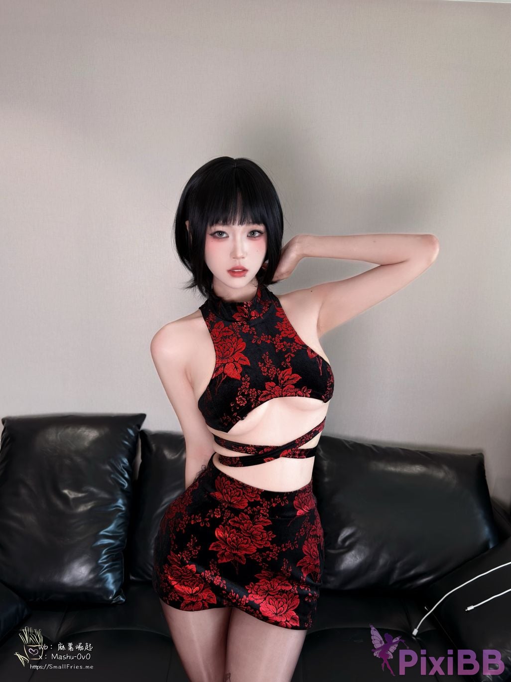 Cosplayer Mochi is delicious 3 Moon shot casually PixiBB.COM 001