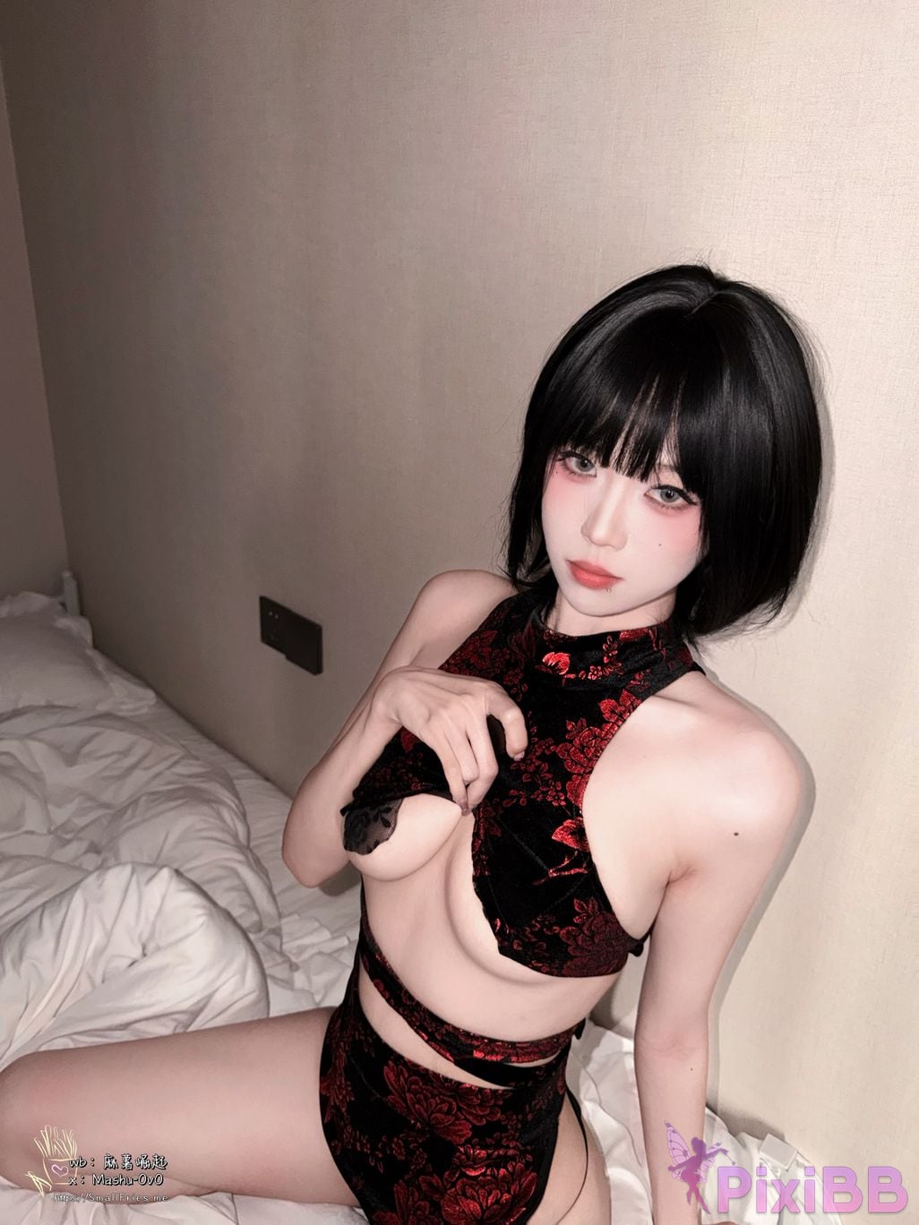 Cosplayer Mochi is delicious 3 Moon shot casually PixiBB.COM 003