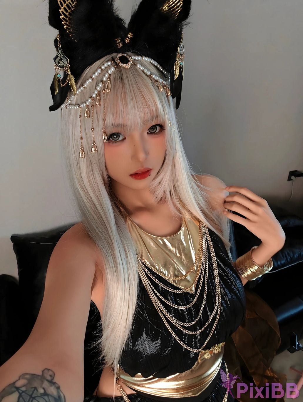 Cosplayer Mochi is delicious egyptian meow PixiBB.COM 021