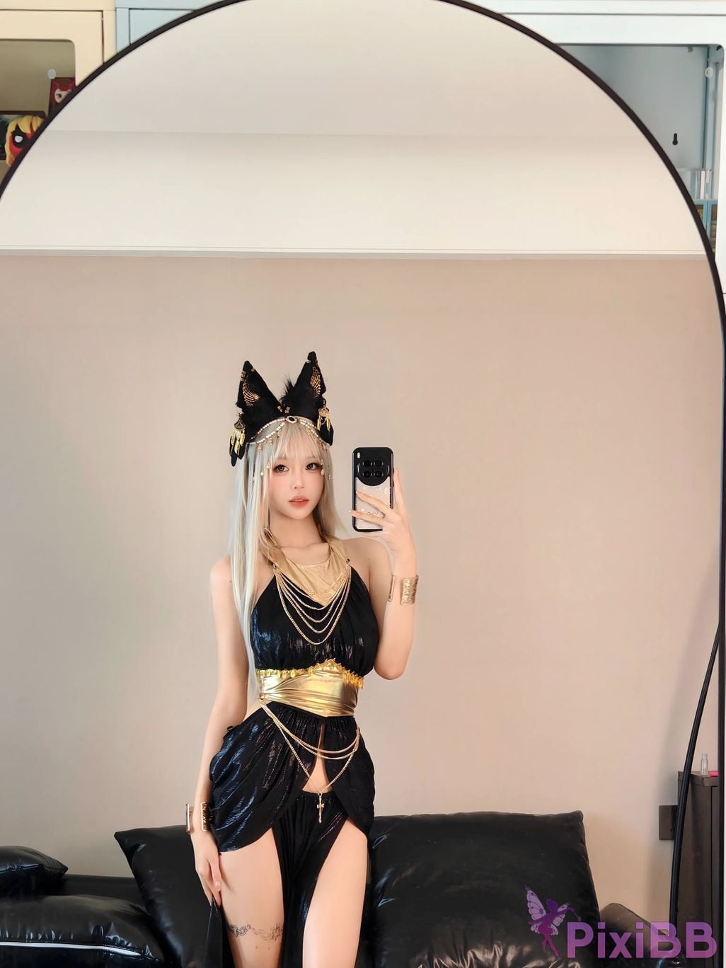 Cosplayer Mochi is delicious egyptian meow PixiBB.COM 033