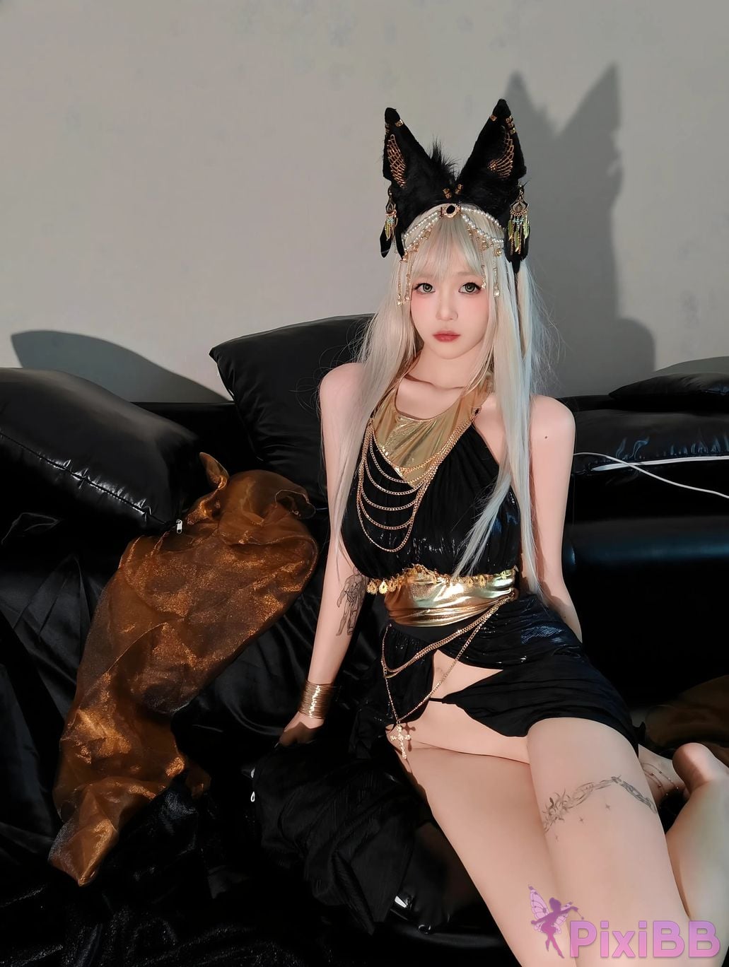 Cosplayer Mochi is delicious egyptian meow PixiBB.COM 043