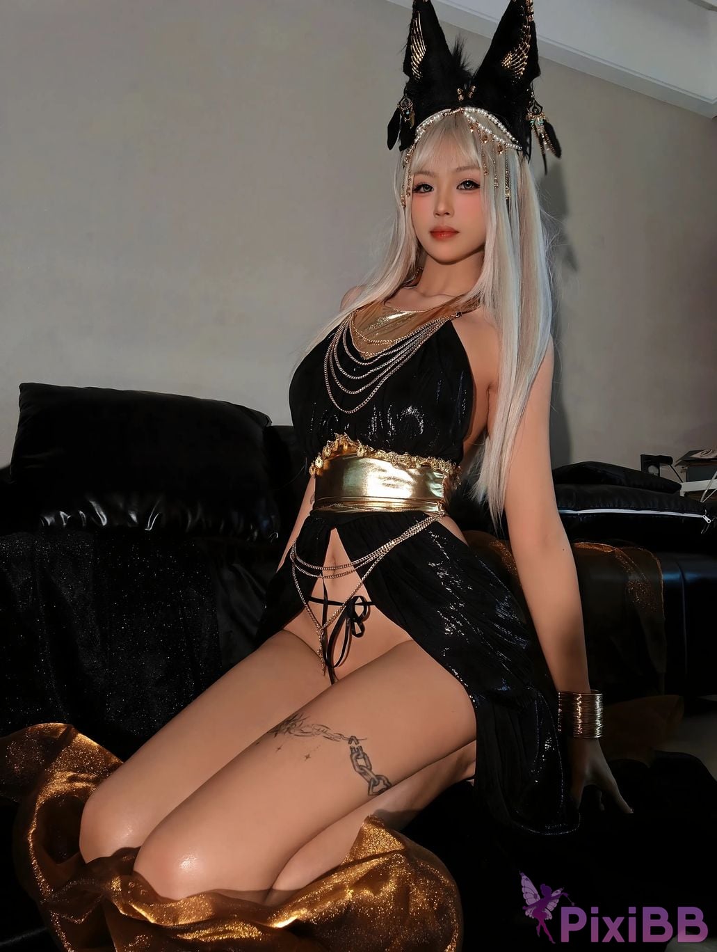 Cosplayer Mochi is delicious egyptian meow PixiBB.COM 063