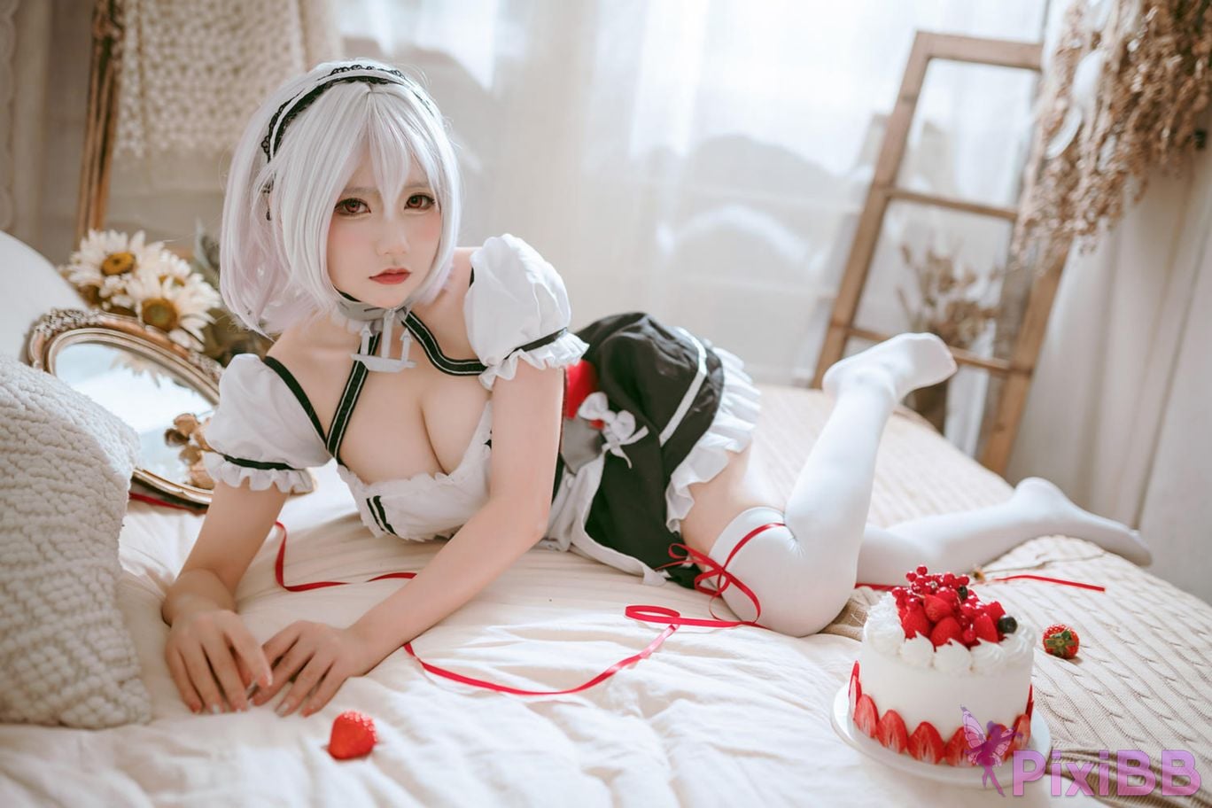 Cosplayer I s i t a b e r c u azur lane Sirius PixiBB.COM 009