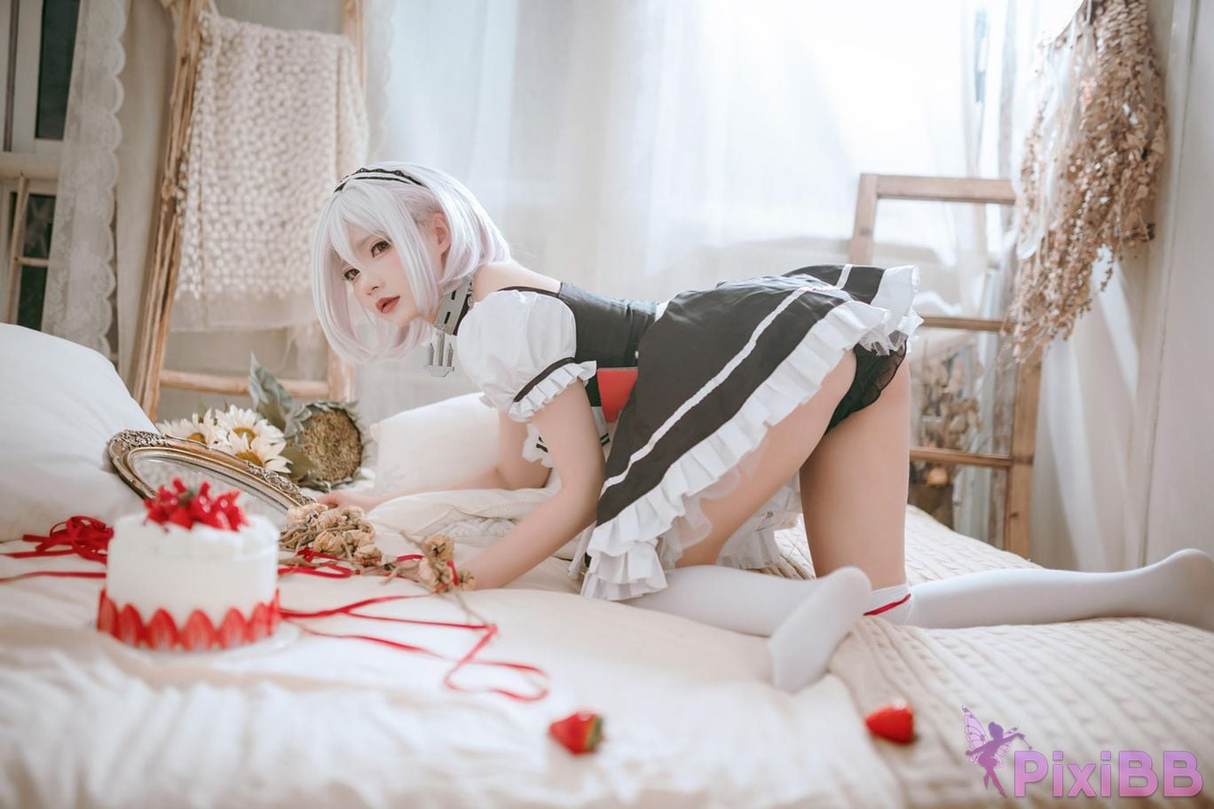 Cosplayer I s i t a b e r c u azur lane Sirius PixiBB.COM 014