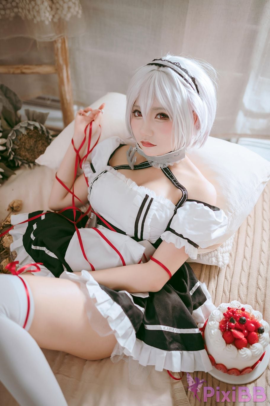 Cosplayer I s i t a b e r c u azur lane Sirius PixiBB.COM 021