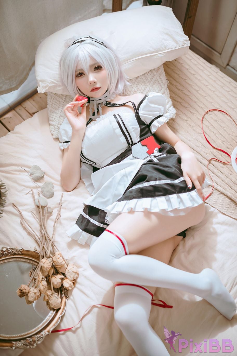 Cosplayer I s i t a b e r c u azur lane Sirius PixiBB.COM 023