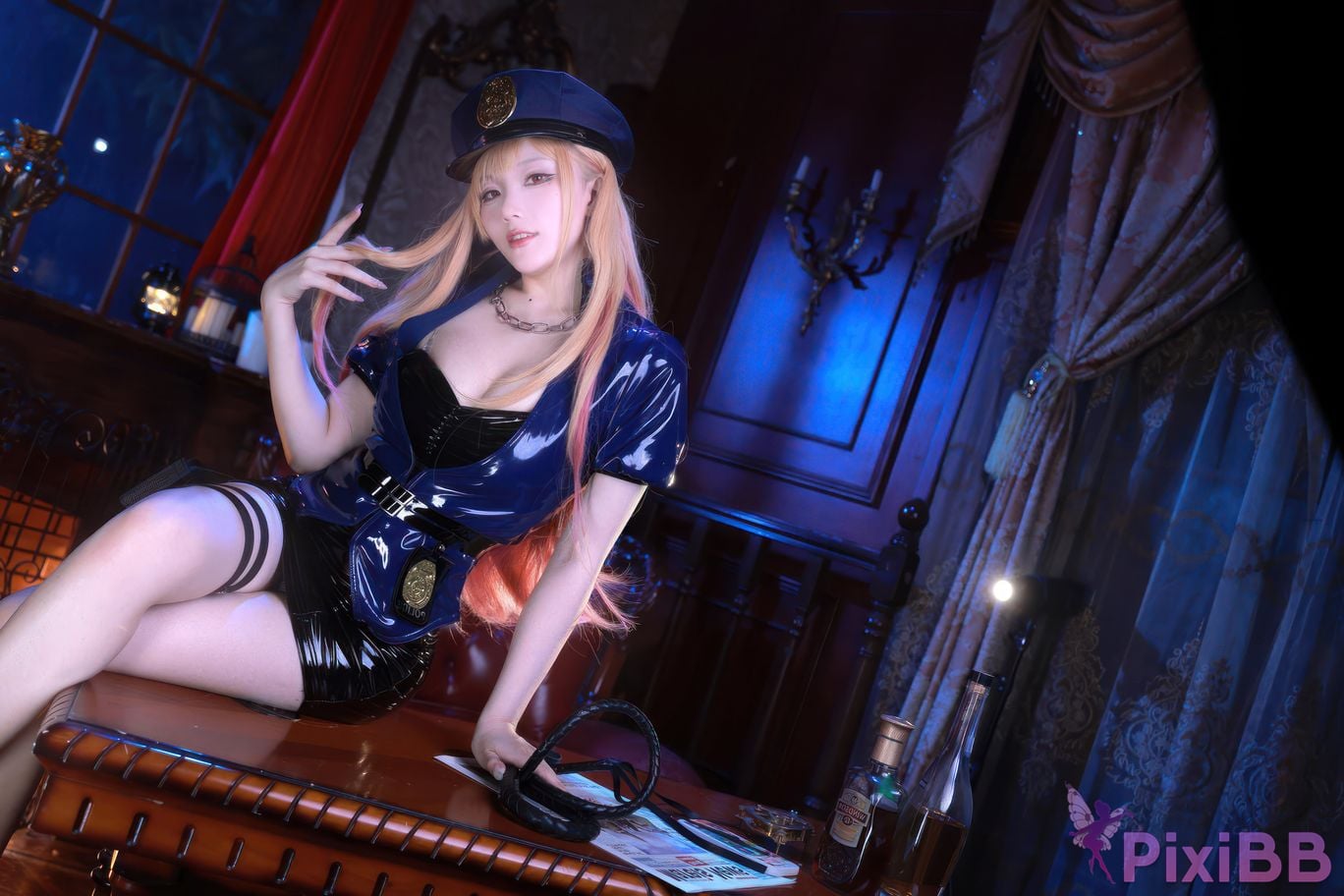 Cosplayer cheese cubes wii Kitagawa Uimu Policewoman PixiBB.COM 001