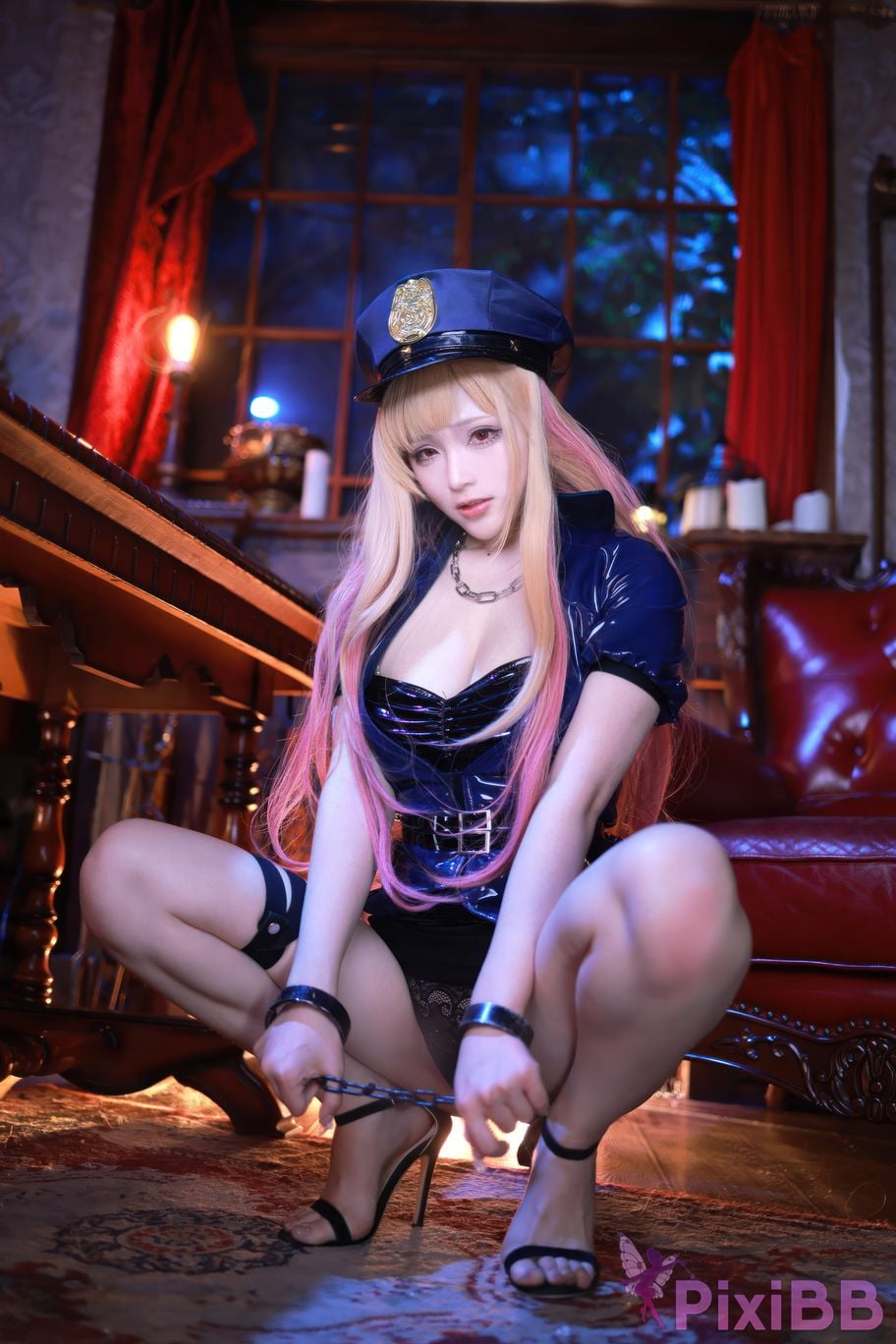 Cosplayer cheese cubes wii Kitagawa Uimu Policewoman PixiBB.COM 016