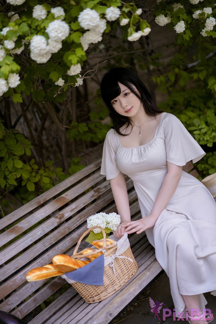 Cosplayer Pipi Nai is so cute hydrangeas PixiBB.COM 003
