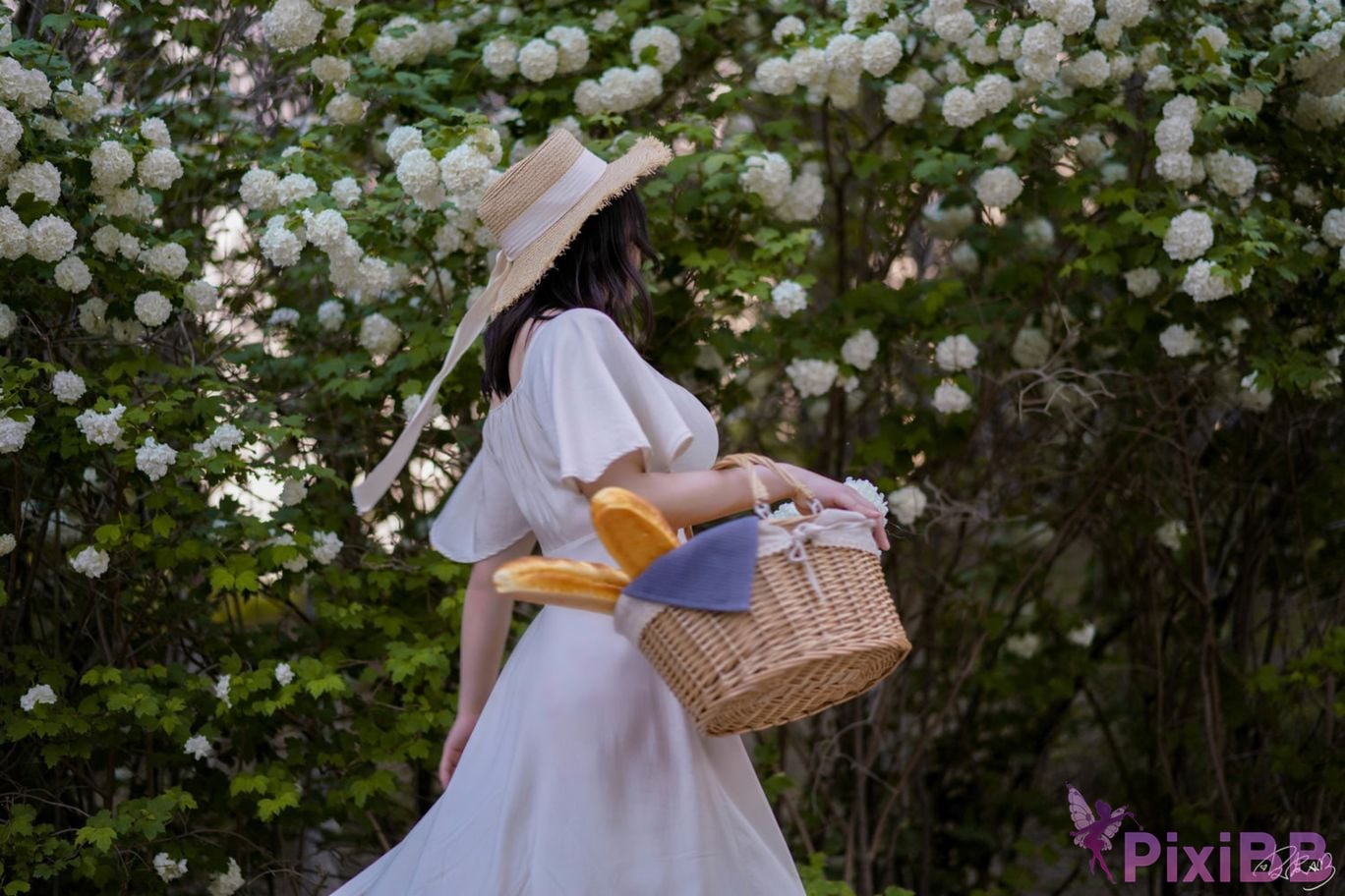 Cosplayer Pipi Nai is so cute hydrangeas PixiBB.COM 009