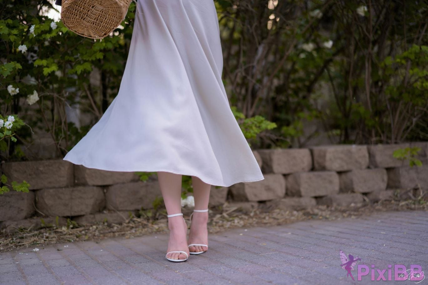 Cosplayer Pipi Nai is so cute hydrangeas PixiBB.COM 011