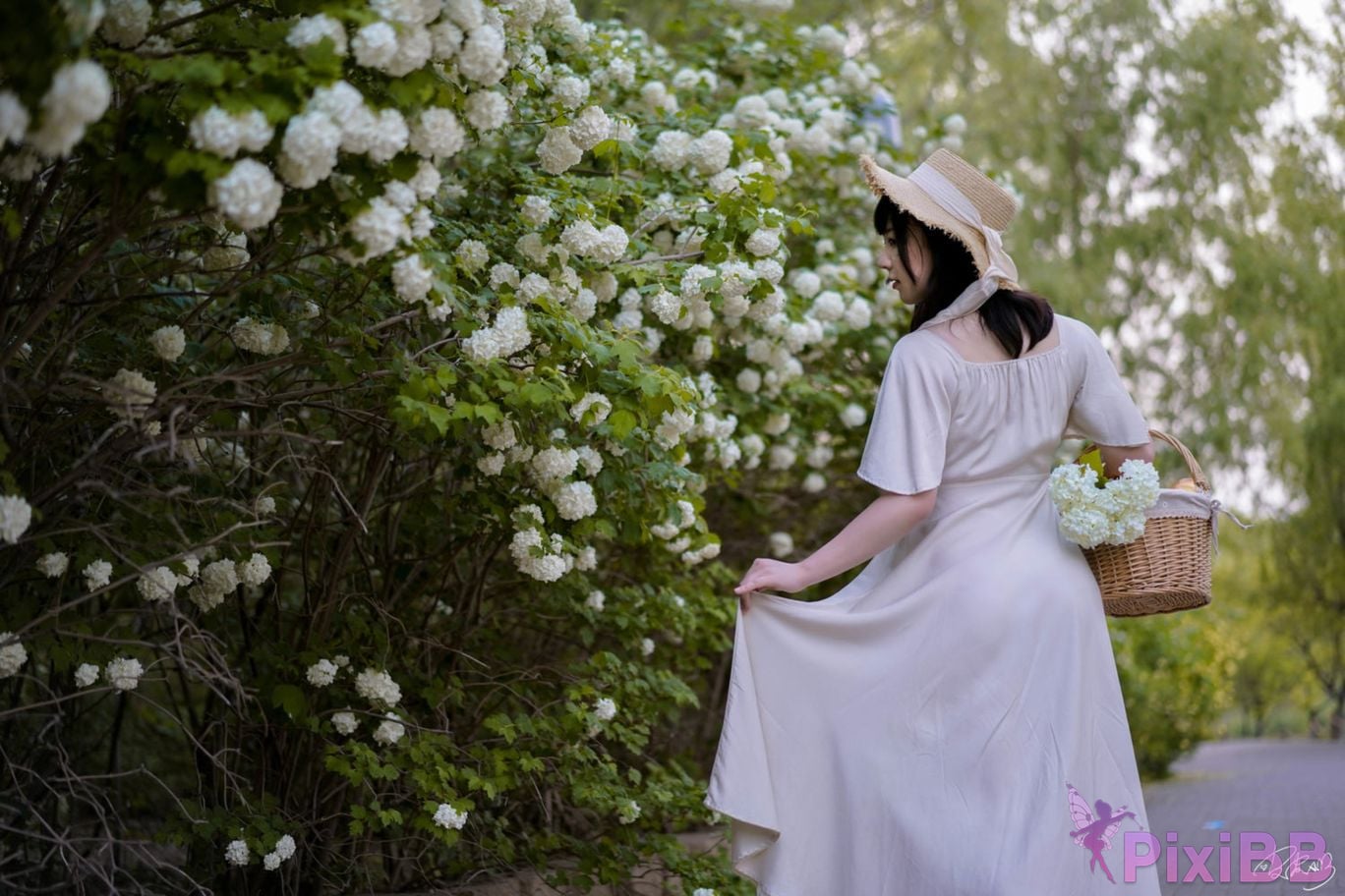 Cosplayer Pipi Nai is so cute hydrangeas PixiBB.COM 016