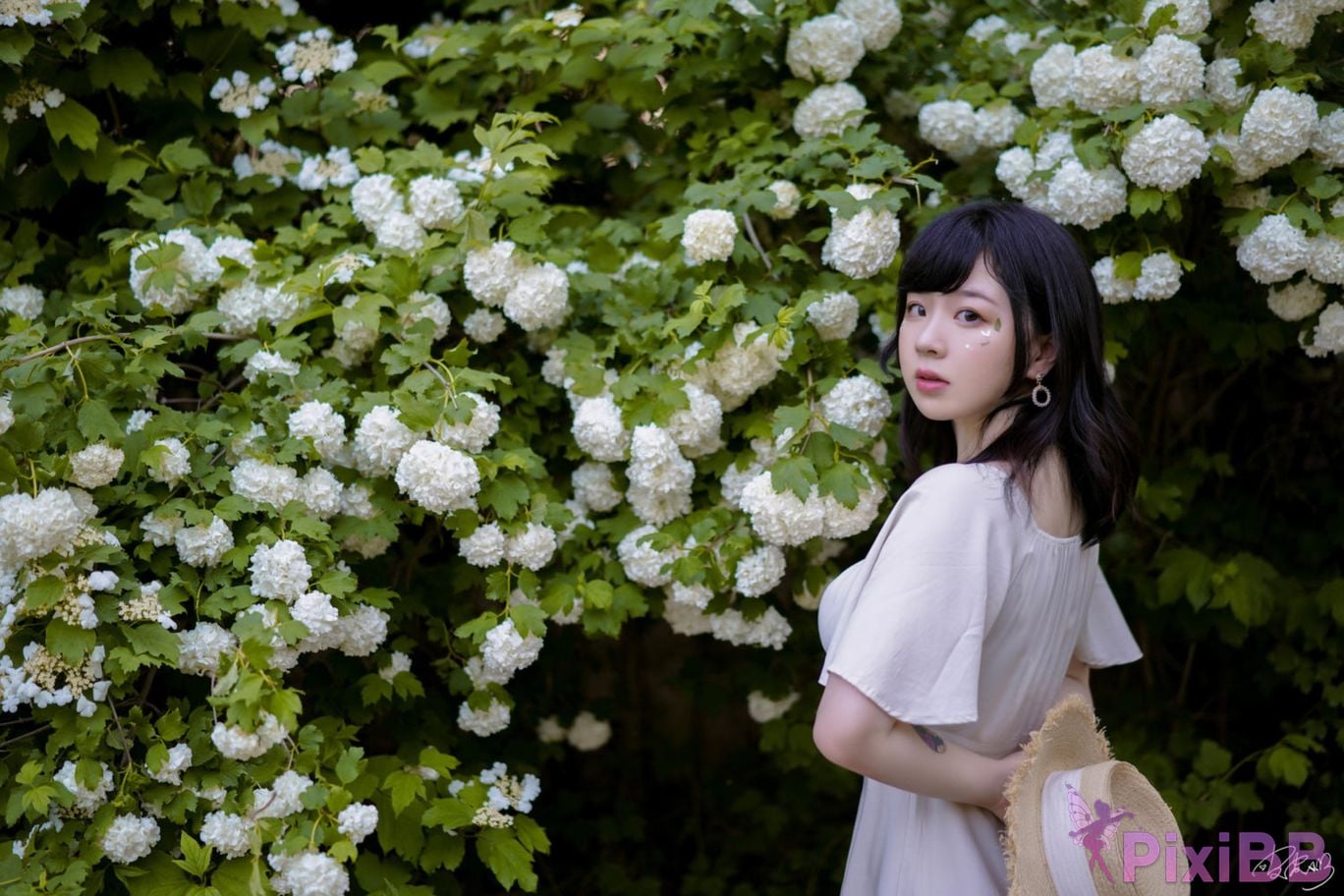 Cosplayer Pipi Nai is so cute hydrangeas PixiBB.COM 023