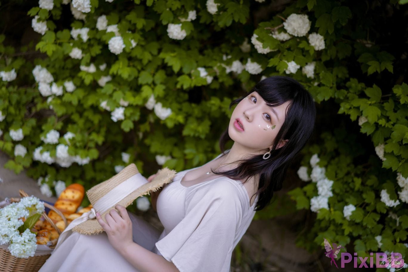Cosplayer Pipi Nai is so cute hydrangeas PixiBB.COM 036