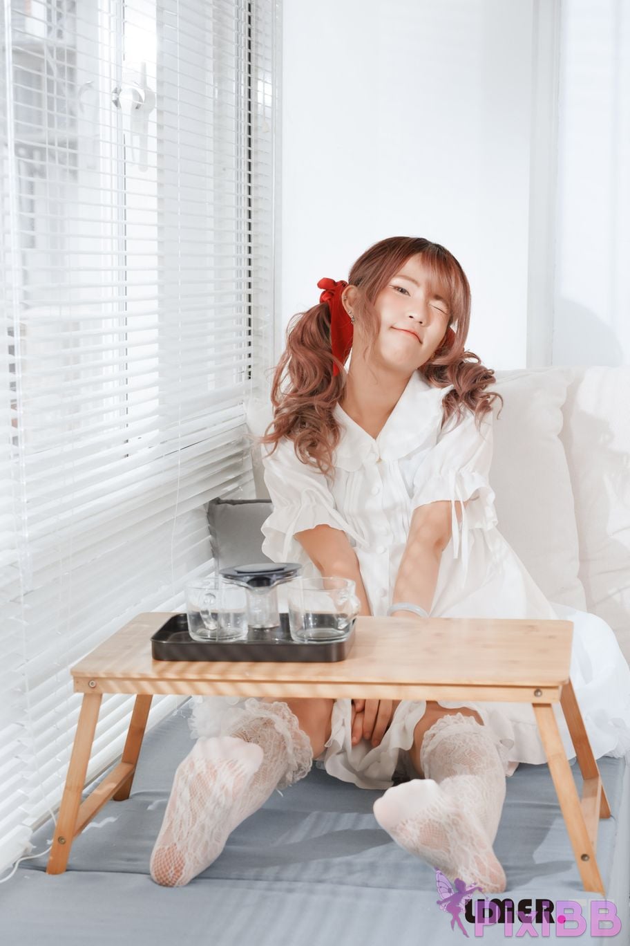 Limerence Original No.104 Lolita Ai tweeted her bare feet and played with the cream cake PixiBB.COM 004