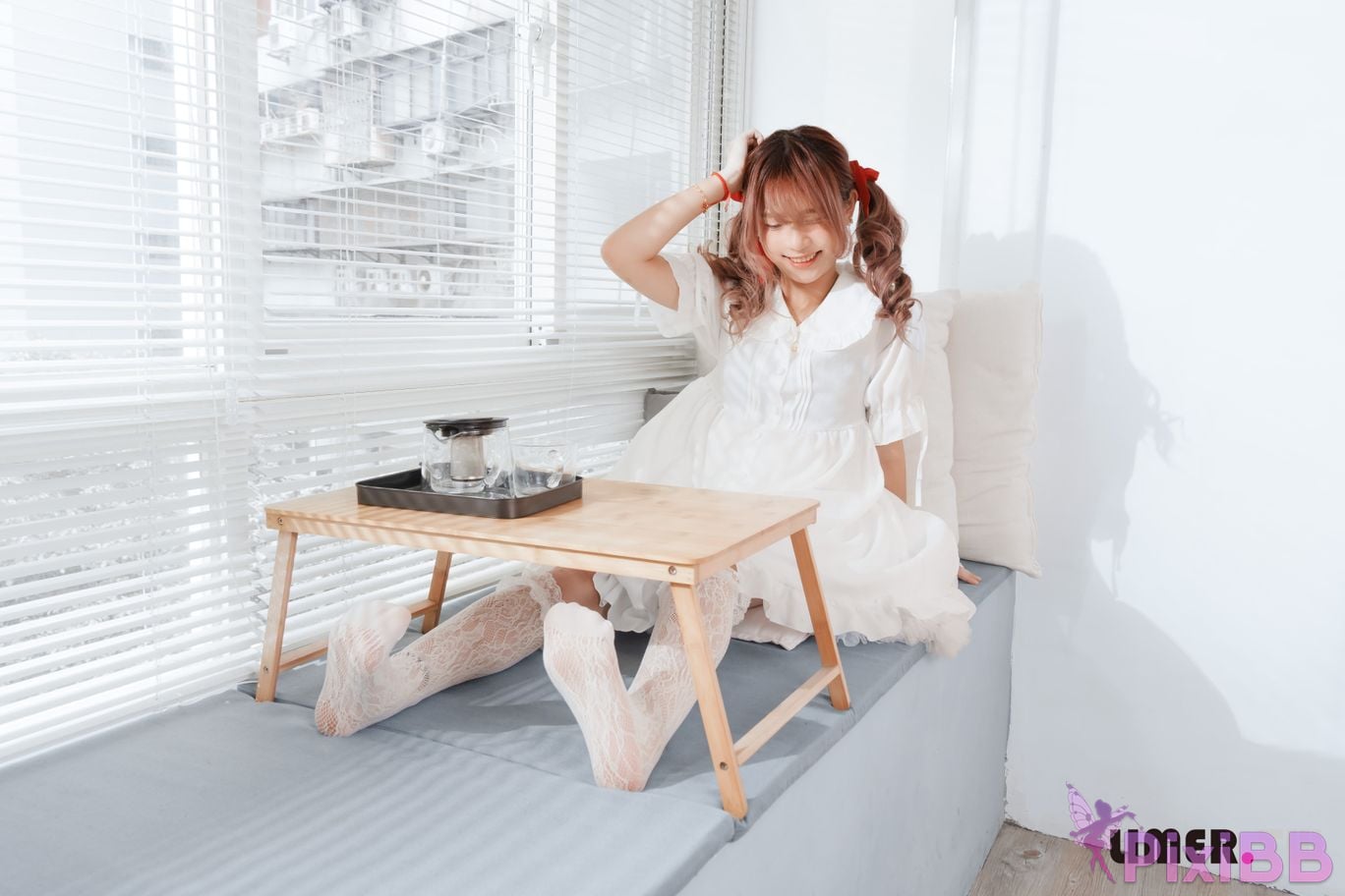 Limerence Original No.104 Lolita Ai tweeted her bare feet and played with the cream cake PixiBB.COM 006