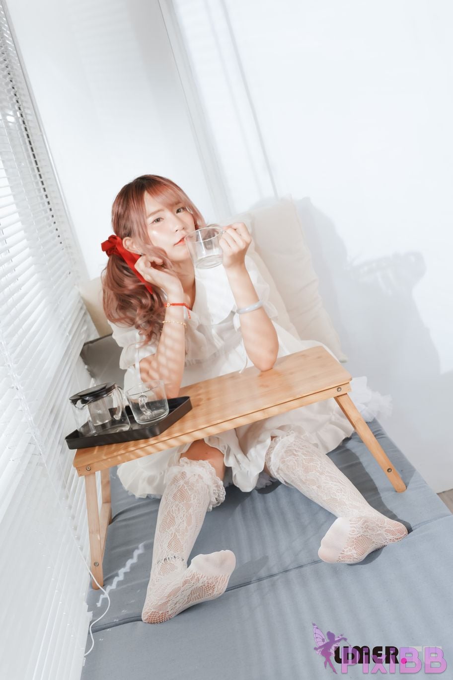 Limerence Original No.104 Lolita Ai tweeted her bare feet and played with the cream cake PixiBB.COM 017