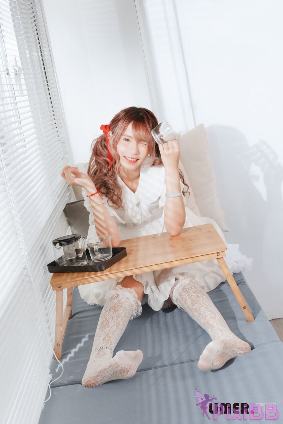 Limerence Original No.104 Lolita Ai tweeted her bare feet and played with the cream cake PixiBB.COM 018