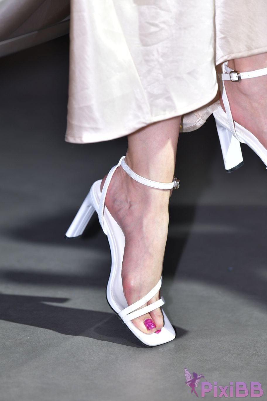 Featured Street Photography Works No.5389 Silk long skirt Zhou Zhoujiang PixiBB.COM 041