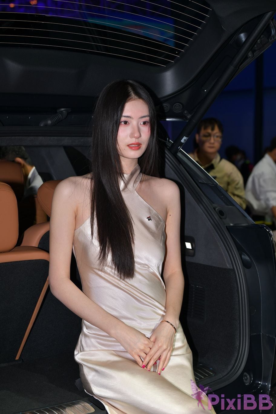 Featured Street Photography Works No.5389 Silk long skirt Zhou Zhoujiang PixiBB.COM 053