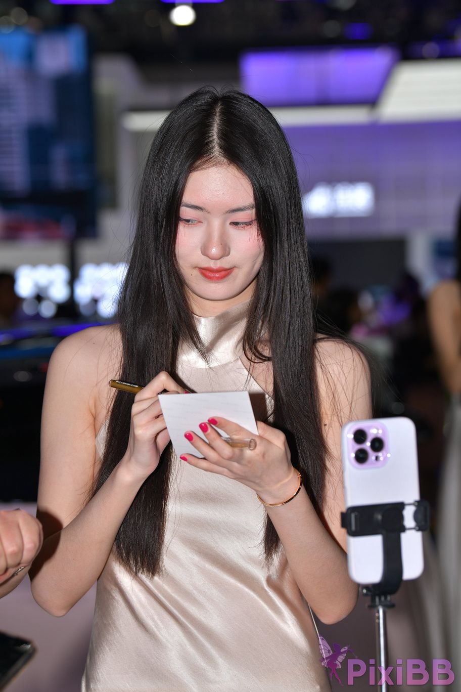 Featured Street Photography Works No.5389 Silk long skirt Zhou Zhoujiang PixiBB.COM 056