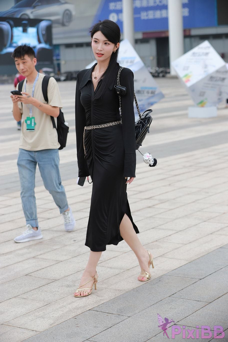 Featured Street Photography Works No.5386 black long skirt PixiBB.COM 011