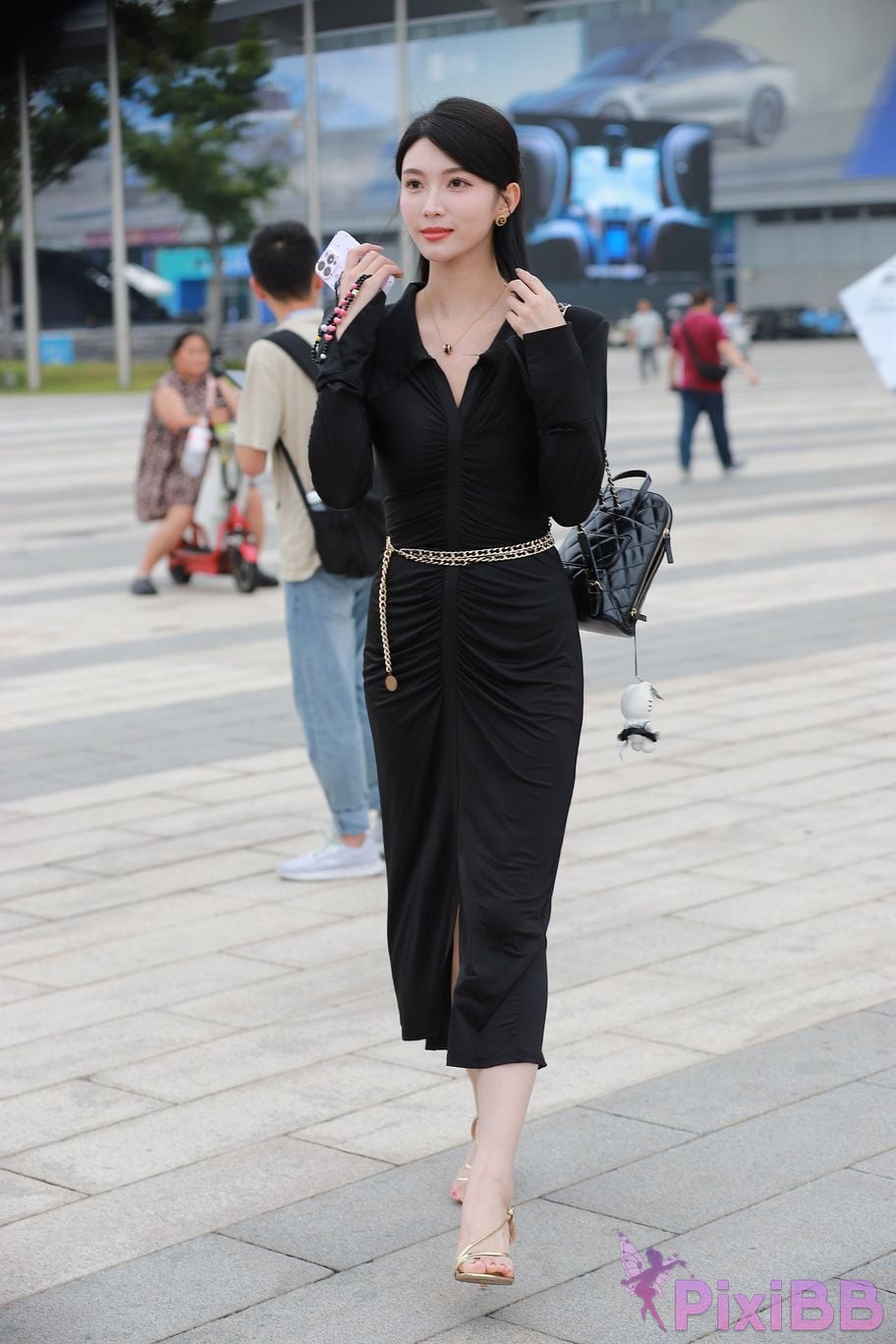 Featured Street Photography Works No.5386 black long skirt PixiBB.COM 018