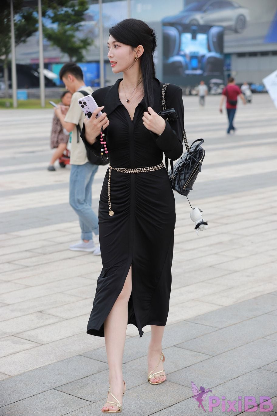 Featured Street Photography Works No.5386 black long skirt PixiBB.COM 022