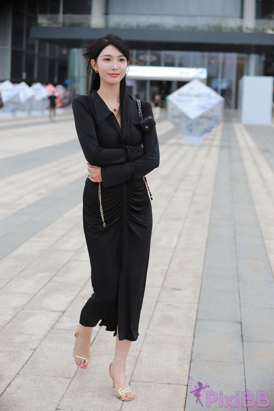 Featured Street Photography Works No.5386 black long skirt PixiBB.COM 038