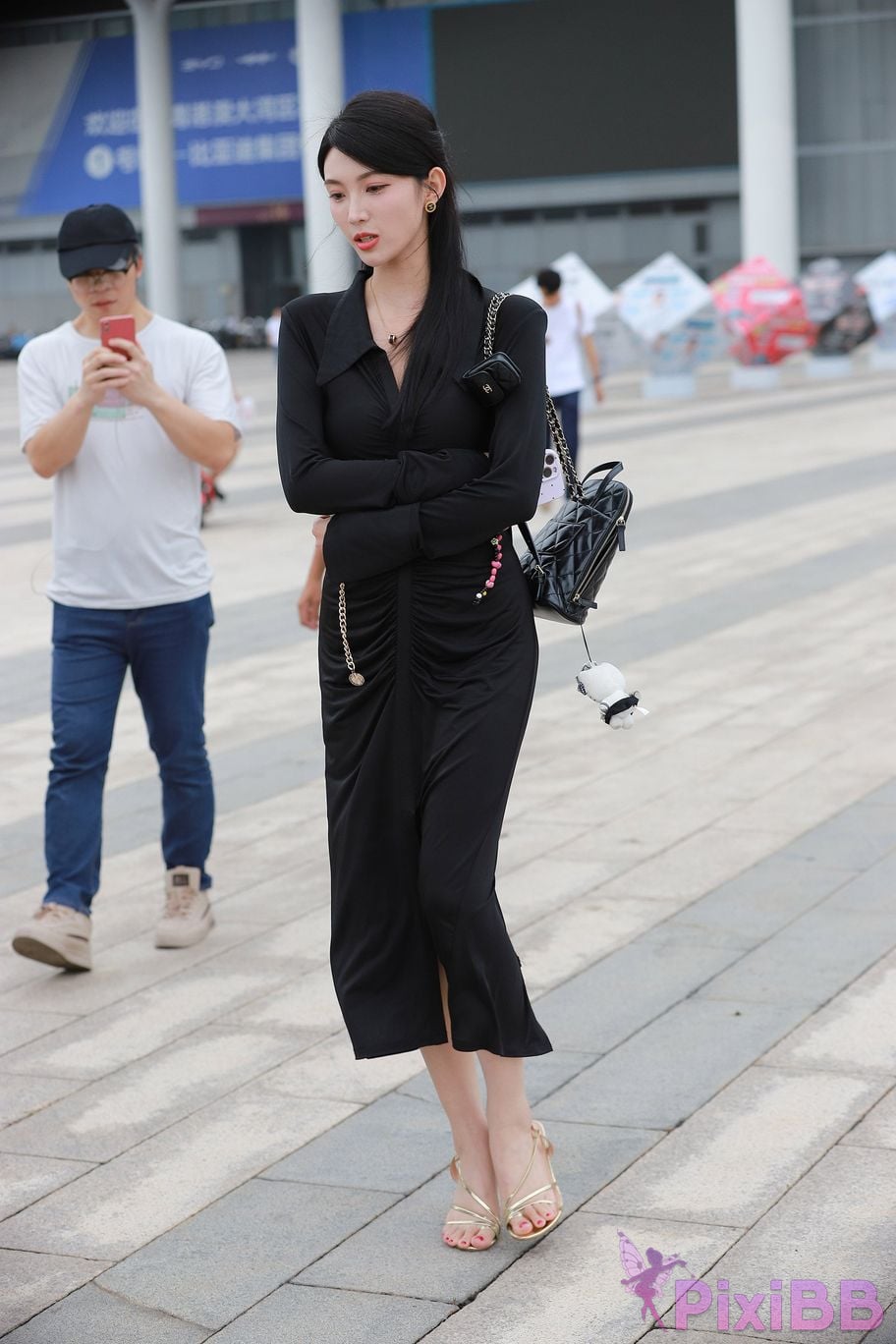 Featured Street Photography Works No.5386 black long skirt PixiBB.COM 043