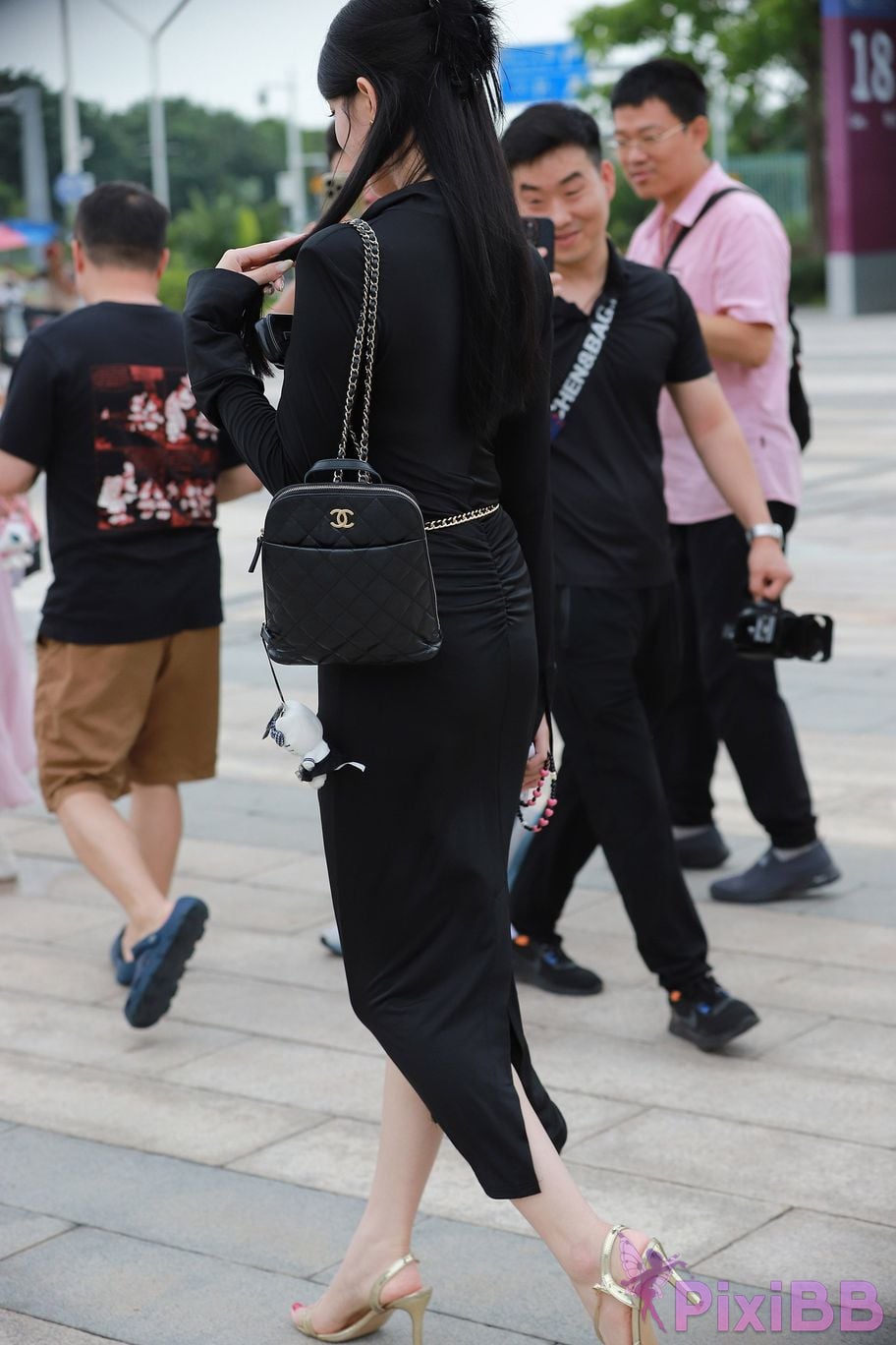 Featured Street Photography Works No.5386 black long skirt PixiBB.COM 058