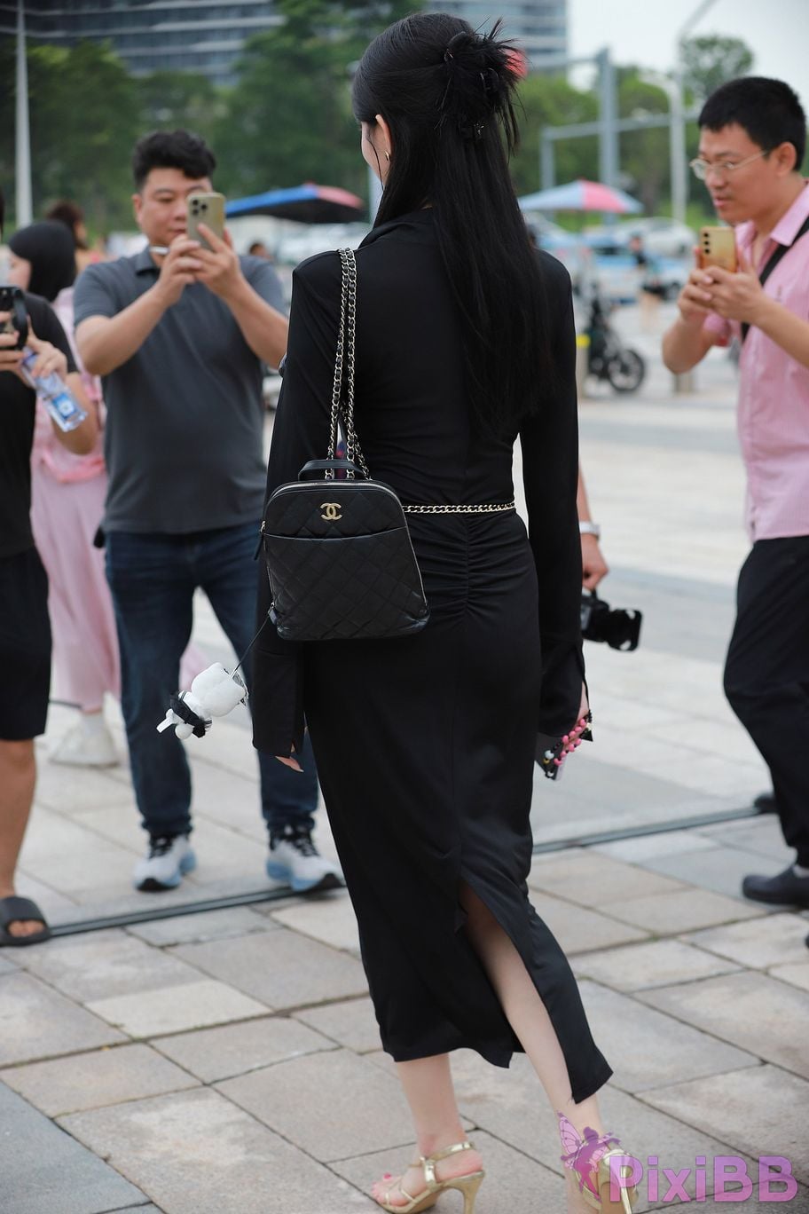Featured Street Photography Works No.5386 black long skirt PixiBB.COM 068