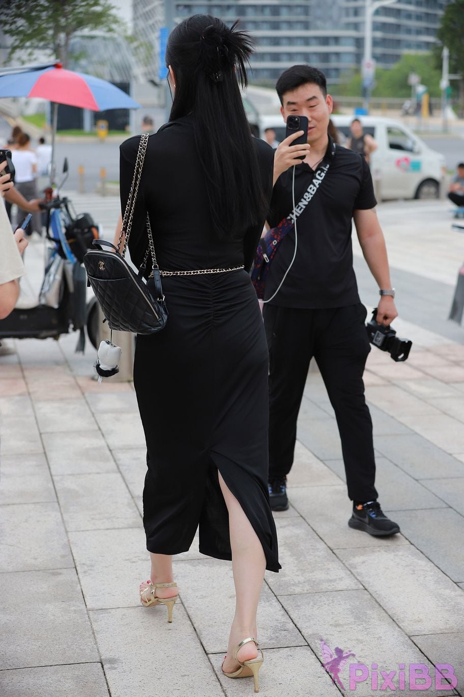 Featured Street Photography Works No.5386 black long skirt PixiBB.COM 083