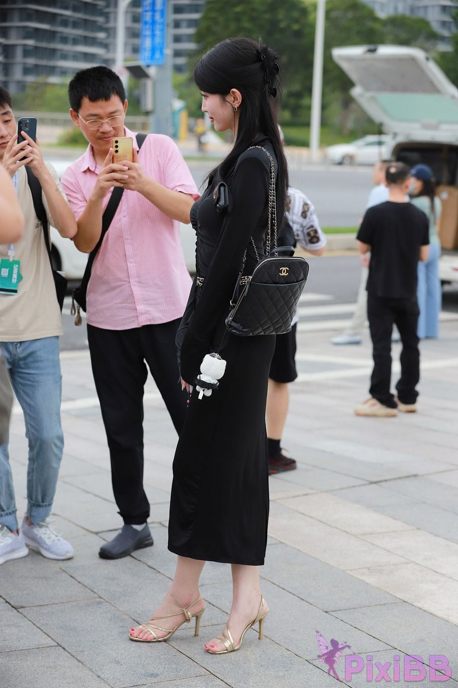 Featured Street Photography Works No.5386 black long skirt PixiBB.COM 086