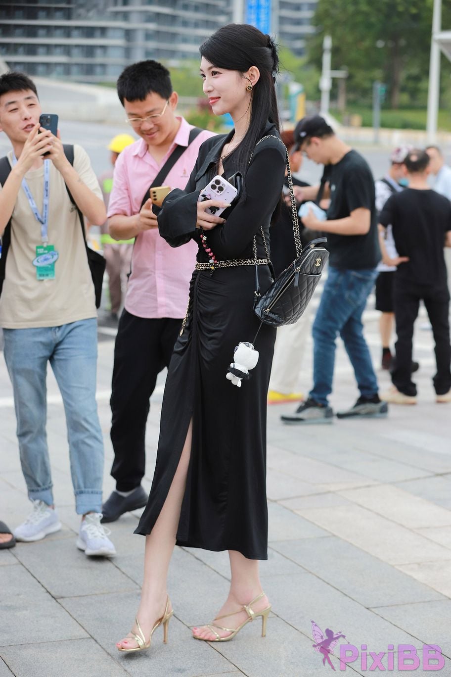 Featured Street Photography Works No.5386 black long skirt PixiBB.COM 089