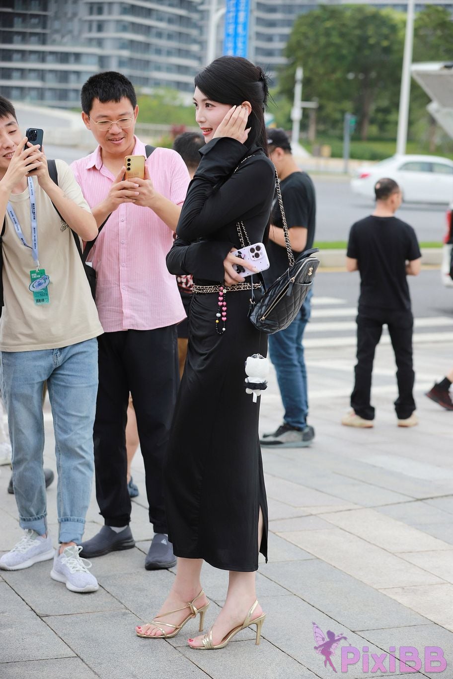 Featured Street Photography Works No.5386 black long skirt PixiBB.COM 094