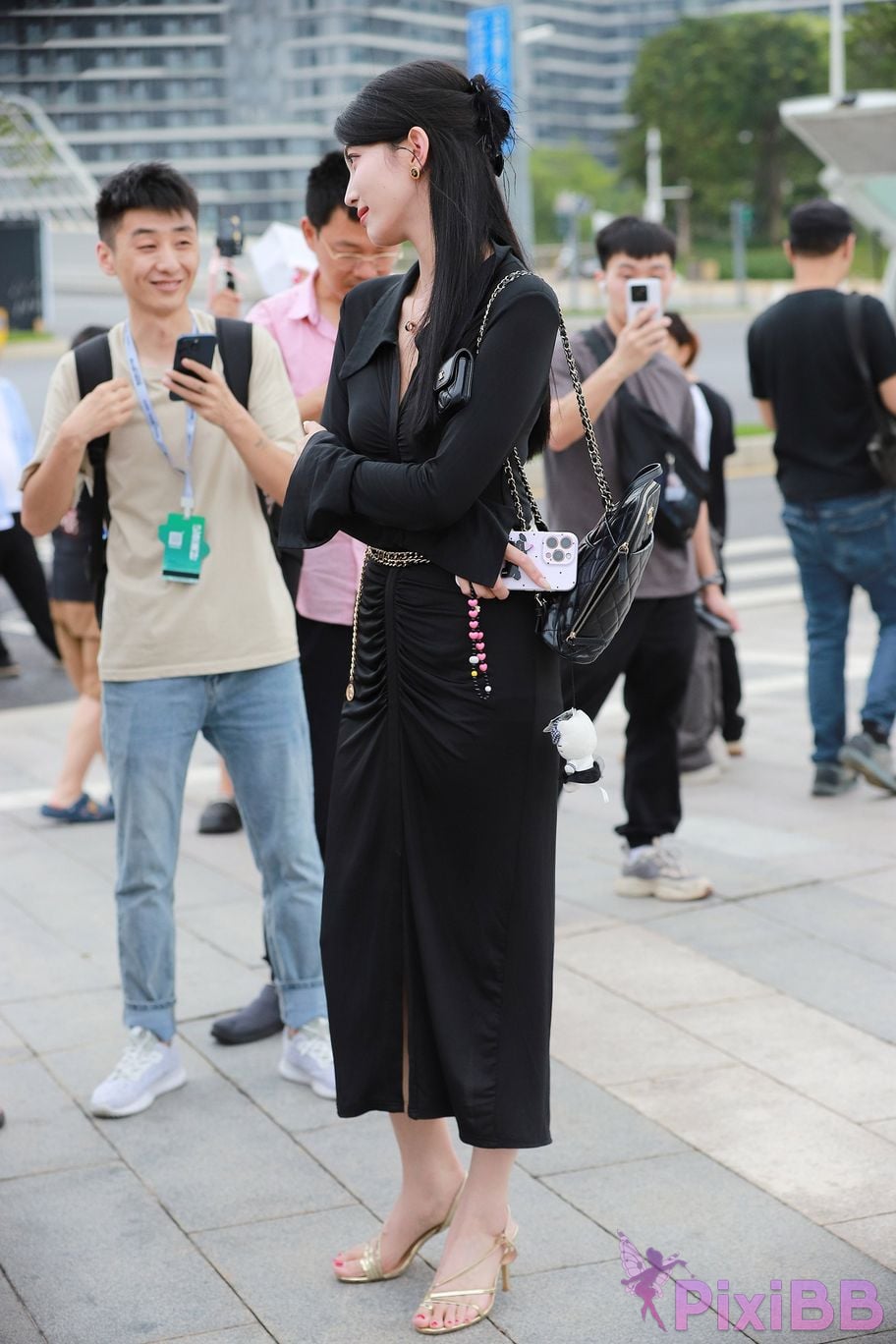 Featured Street Photography Works No.5386 black long skirt PixiBB.COM 098