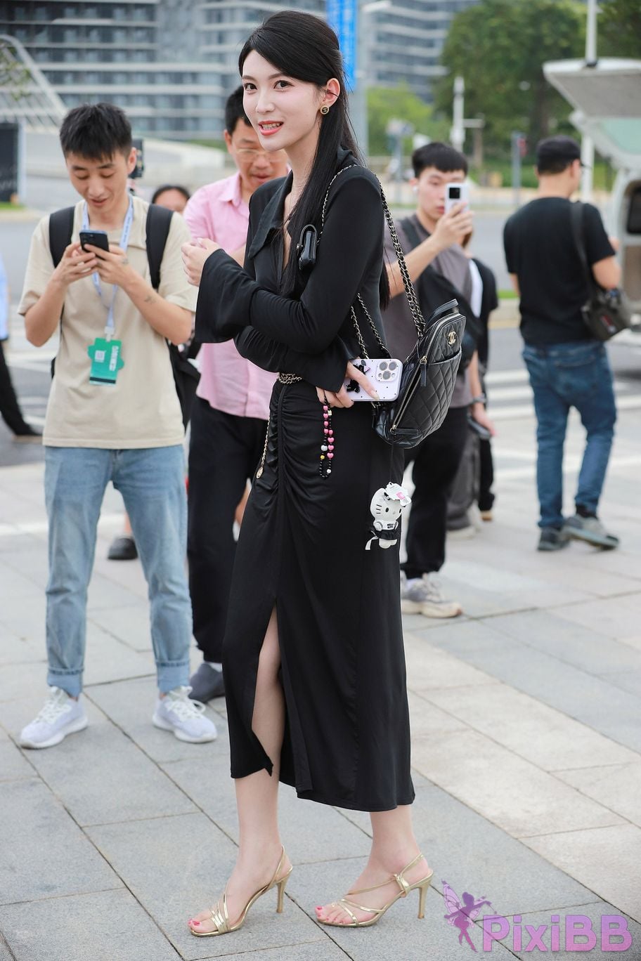 Featured Street Photography Works No.5386 black long skirt PixiBB.COM 102