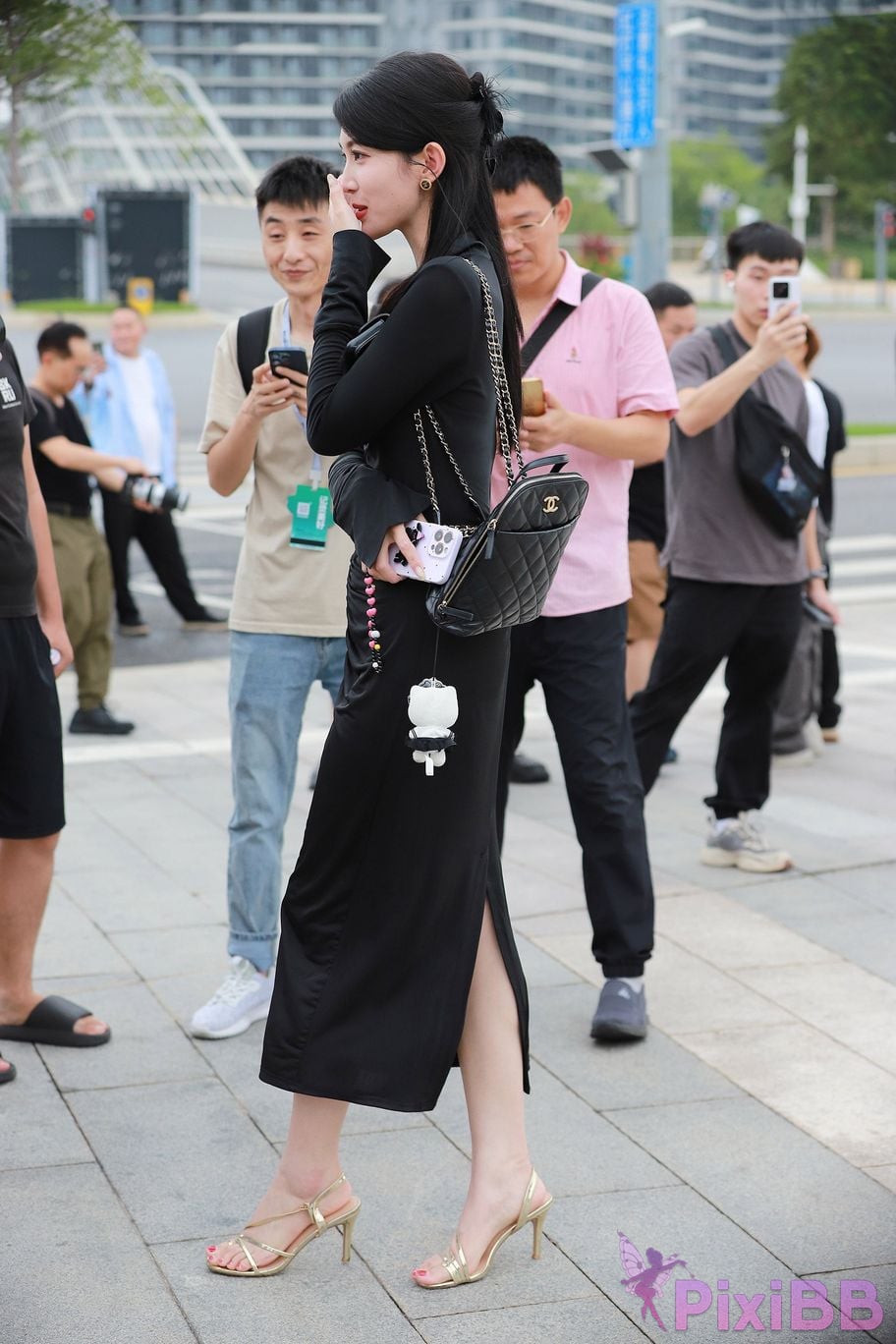 Featured Street Photography Works No.5386 black long skirt PixiBB.COM 103