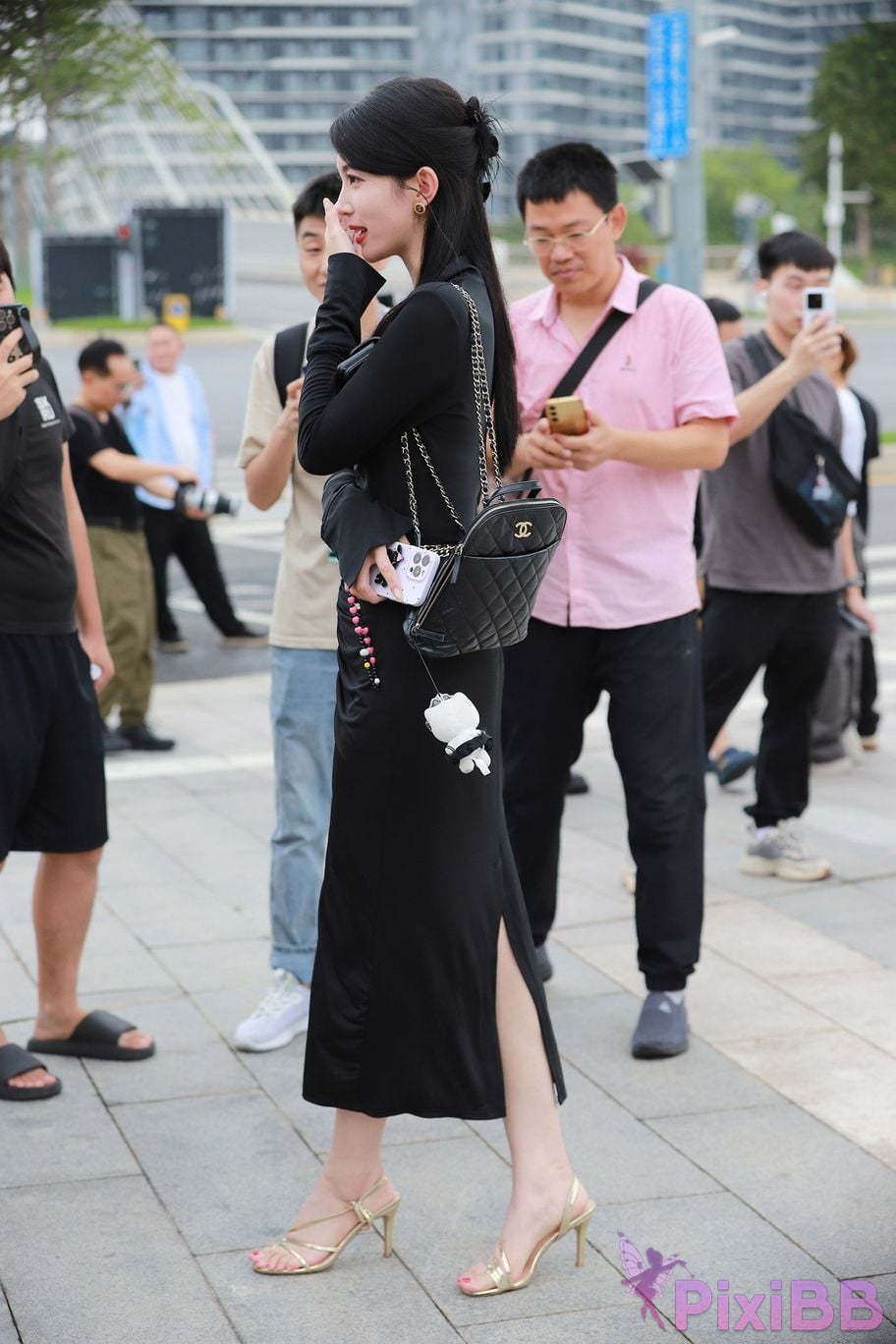 Featured Street Photography Works No.5386 black long skirt PixiBB.COM 104