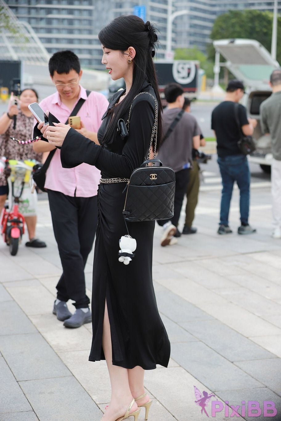 Featured Street Photography Works No.5386 black long skirt PixiBB.COM 107