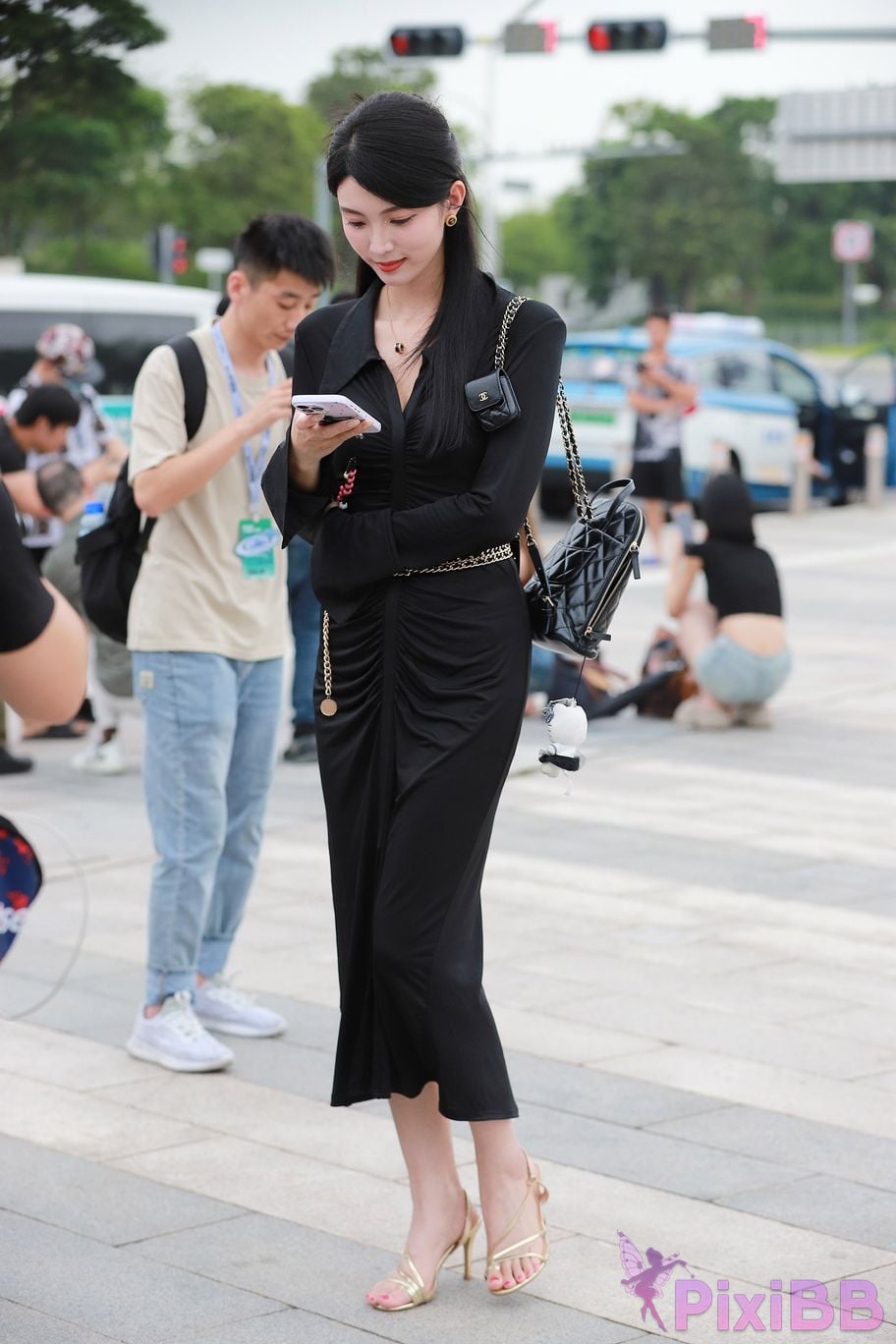 Featured Street Photography Works No.5386 black long skirt PixiBB.COM 115