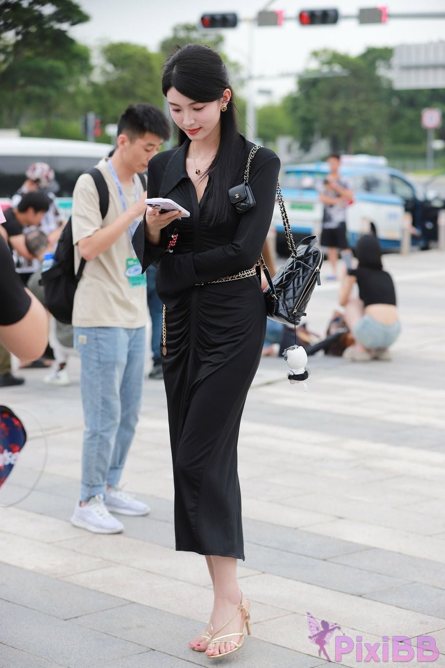 Featured Street Photography Works No.5386 black long skirt PixiBB.COM 116