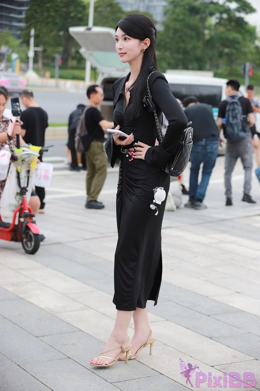 Featured Street Photography Works No.5386 black long skirt PixiBB.COM 129