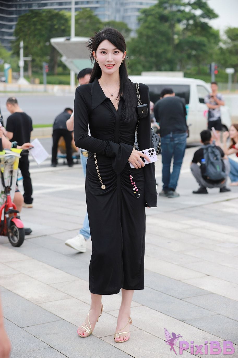 Featured Street Photography Works No.5386 black long skirt PixiBB.COM 138