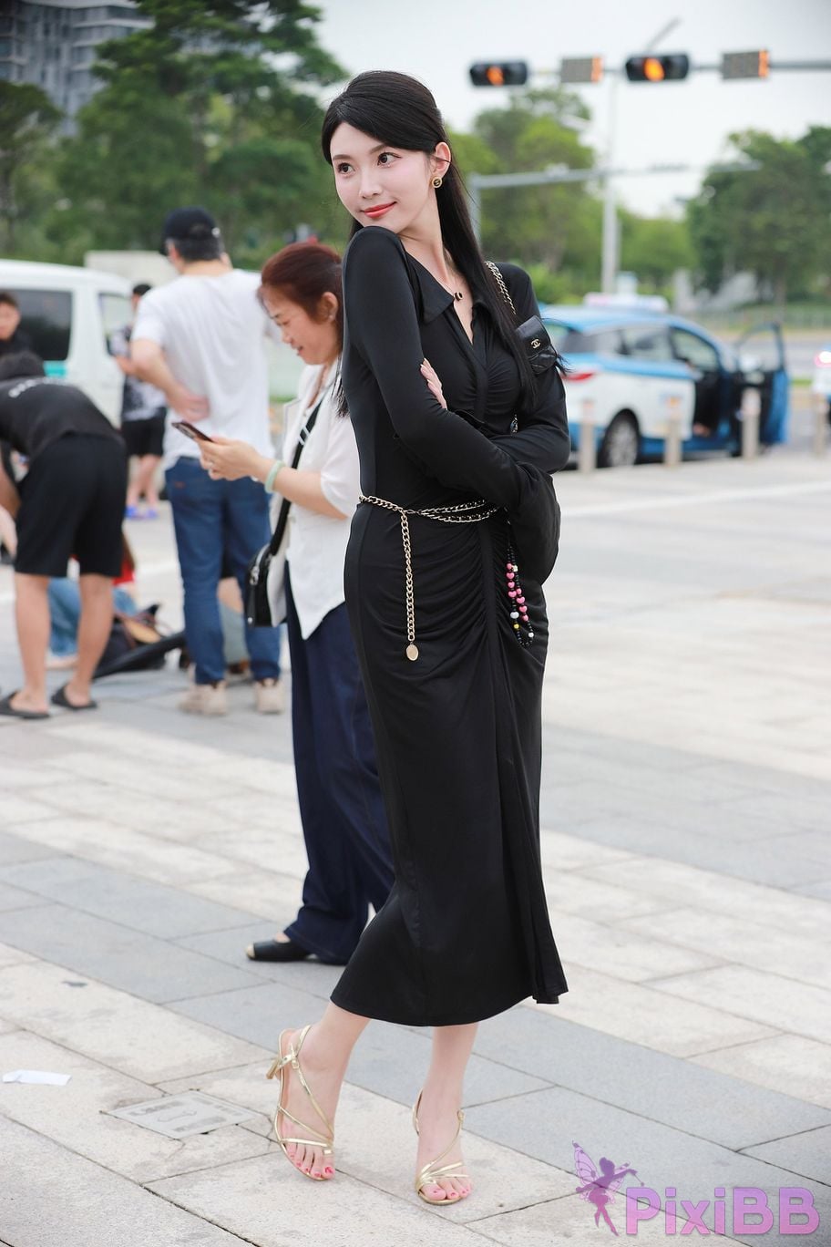 Featured Street Photography Works No.5386 black long skirt PixiBB.COM 144