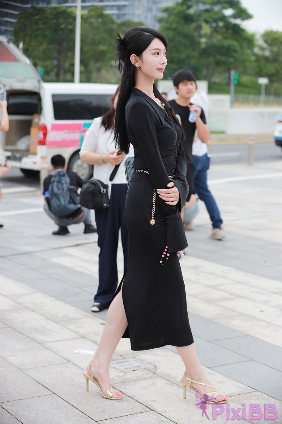 Featured Street Photography Works No.5386 black long skirt PixiBB.COM 159