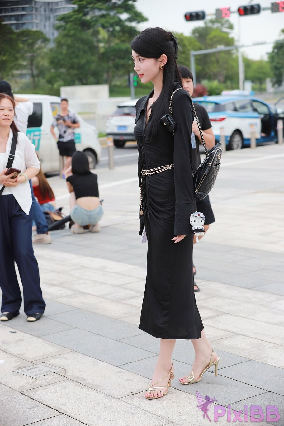 Featured Street Photography Works No.5386 black long skirt PixiBB.COM 163